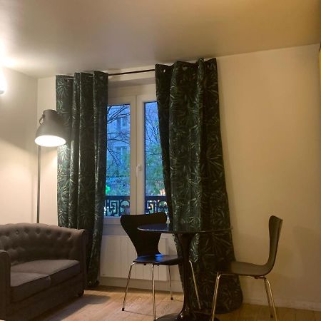 Appartement Charming Le Marais Retro à Paris Extérieur photo
