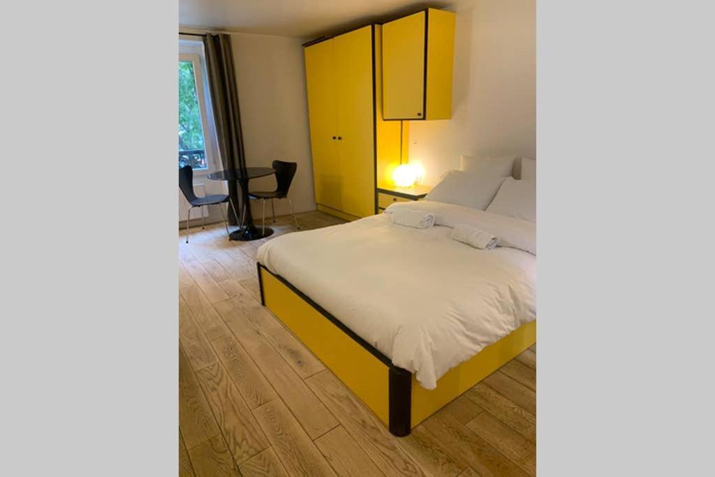 Appartement Charming Le Marais Retro à Paris Extérieur photo